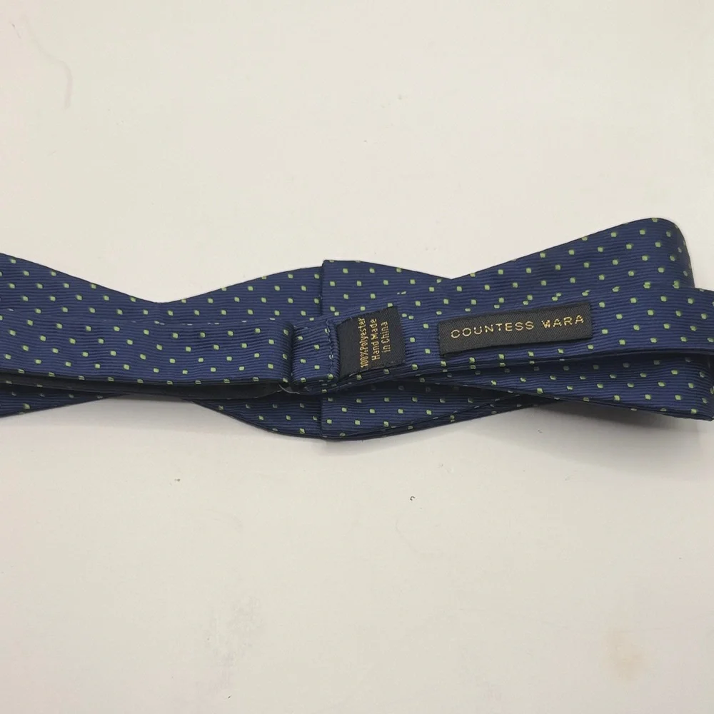 Countess Mara‎ Navy and Lime Bow Tie